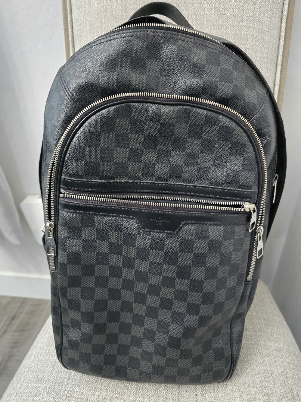 EUC Authentic Louis Vuitton Michael Backpack Damier Graphite